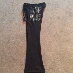 💕PINK Victoria’s Secret sweats😍